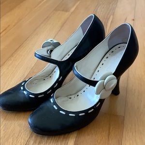 BCB GIRLS leather Mary Janes pumps high heels 👠